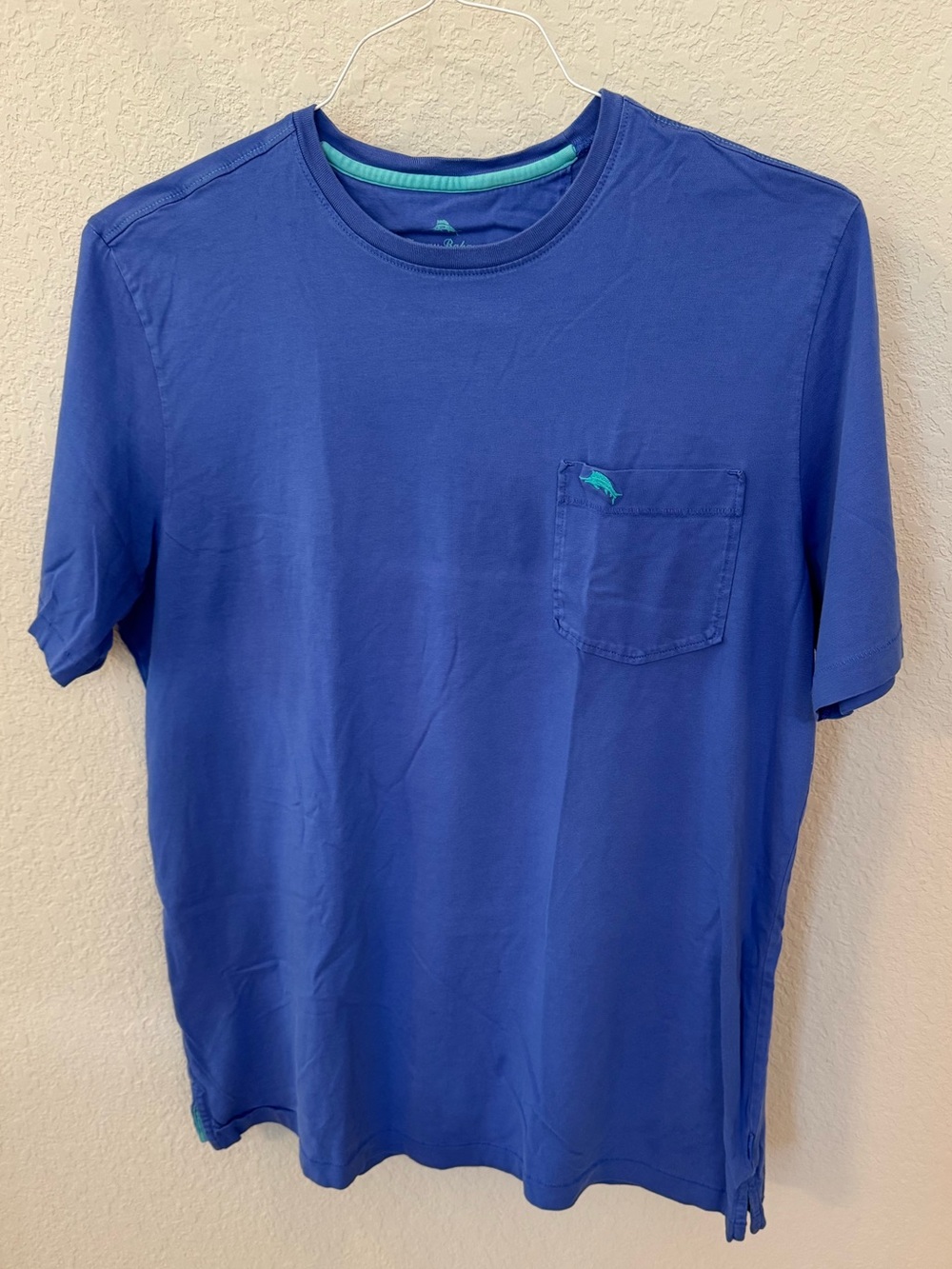 Tommy Bahama Classic Pocket, Short Sleeve Tee - Blue. Size LT